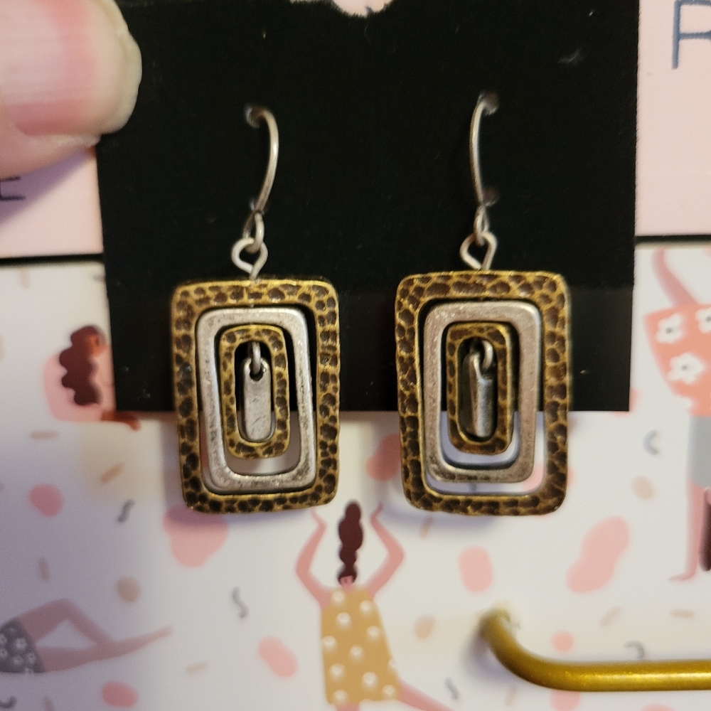 Bronze square earrings